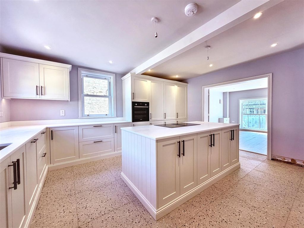 Property photo 2 of 19 Img_9111.Jpg