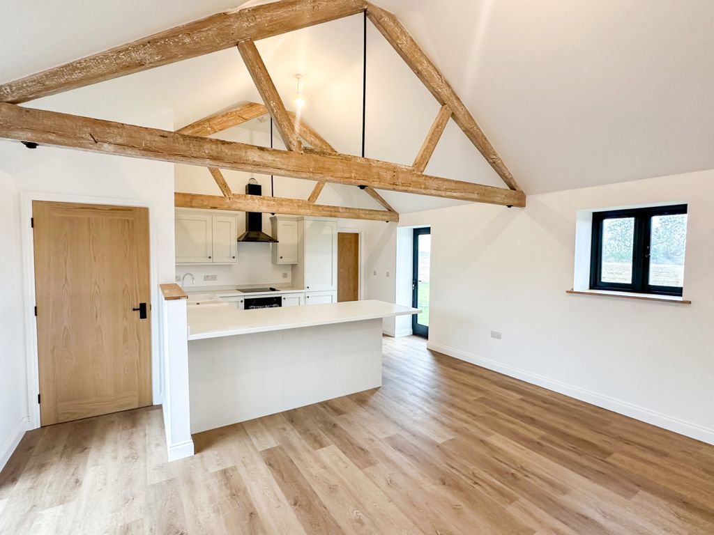 Property photo 2 of 12 Gallery