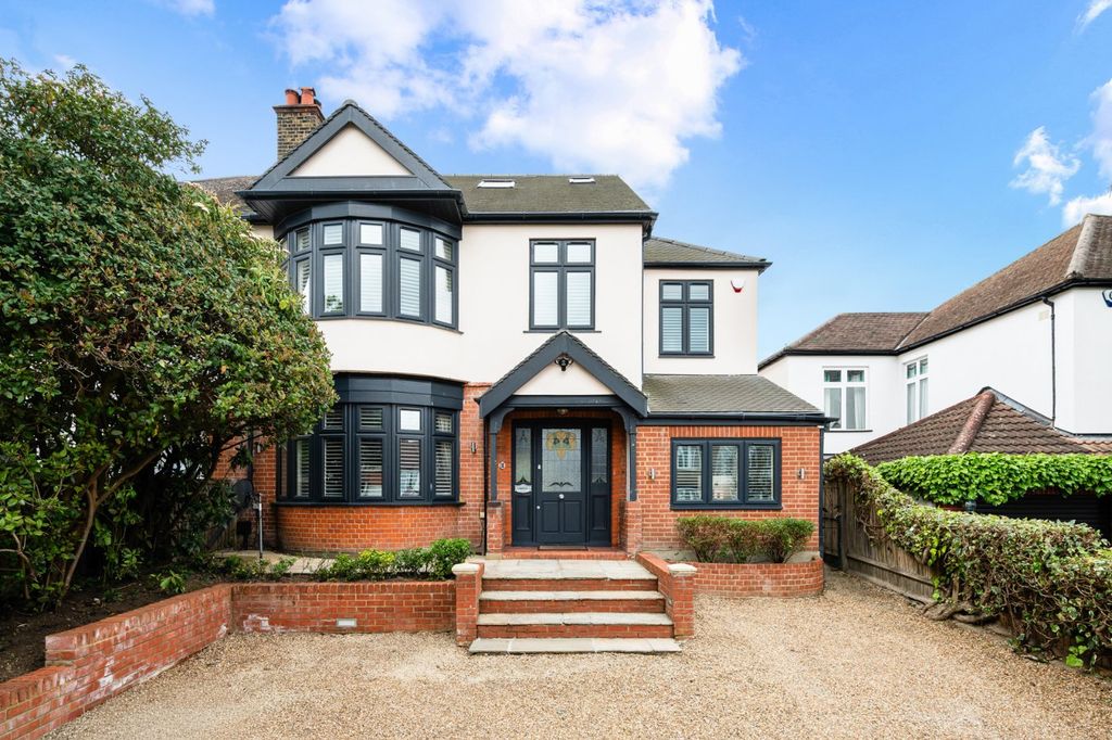 Property photo 1 of 34 Picture No. 35
