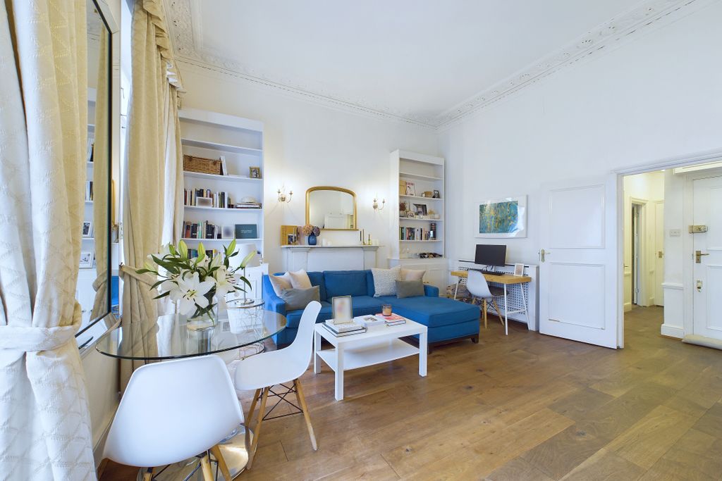 Property photo 2 of 26