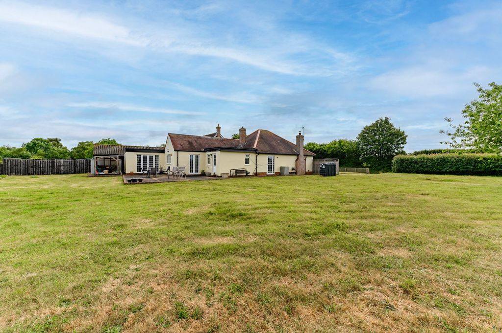 Property photo 2 of 32