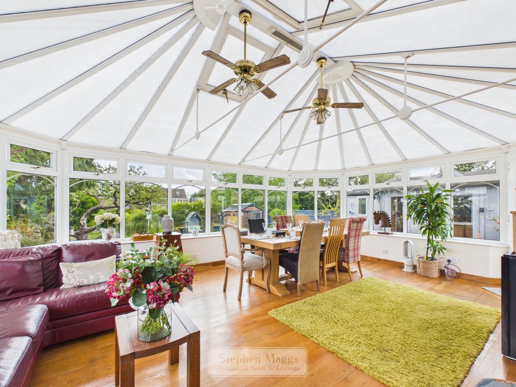 Property photo 1 of 19 Photo 14