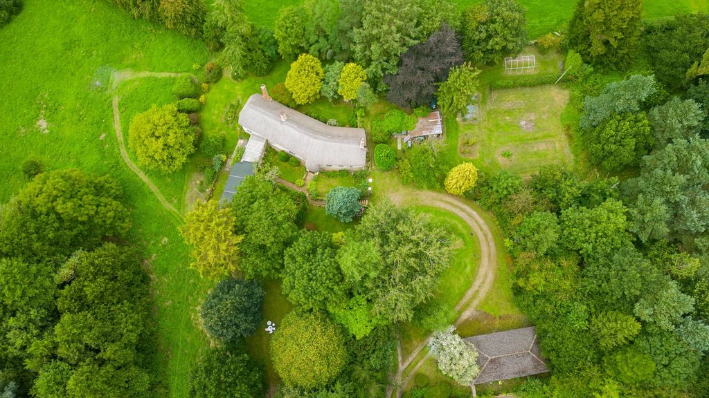 Property photo 3 of 57