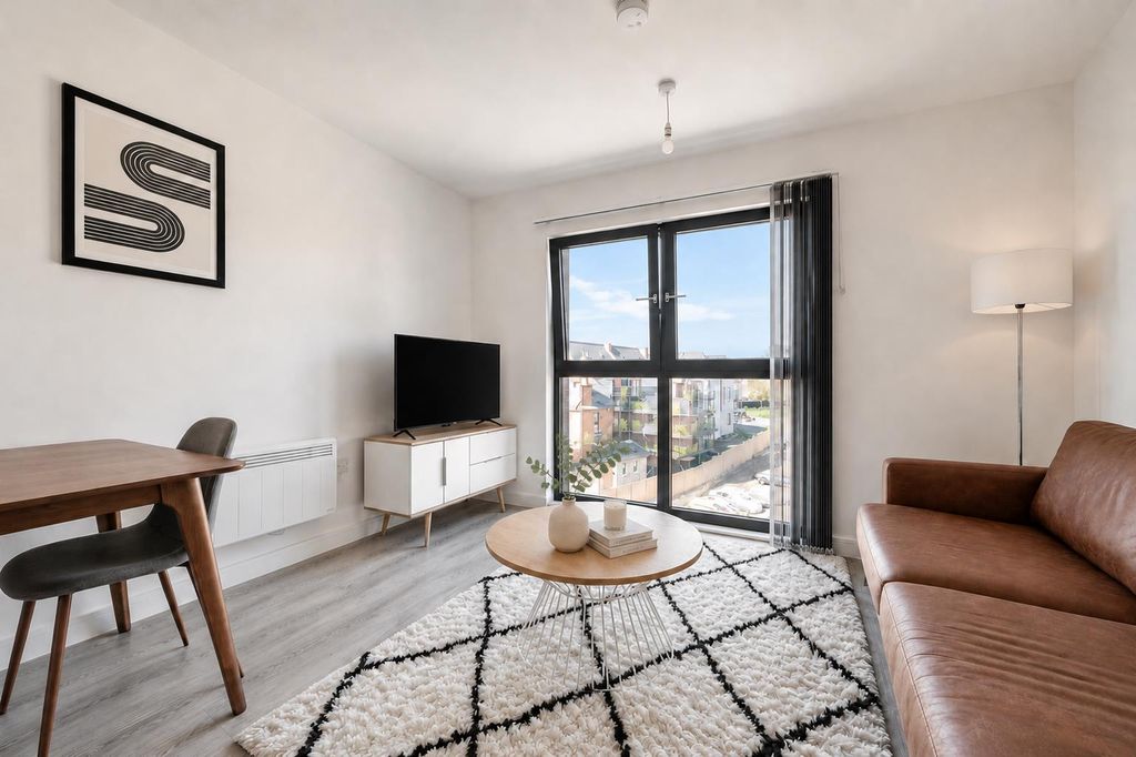 Property photo 2 of 7 Cacf93F0-De8d-479d-Bd7F-5dab376d642d.Png
