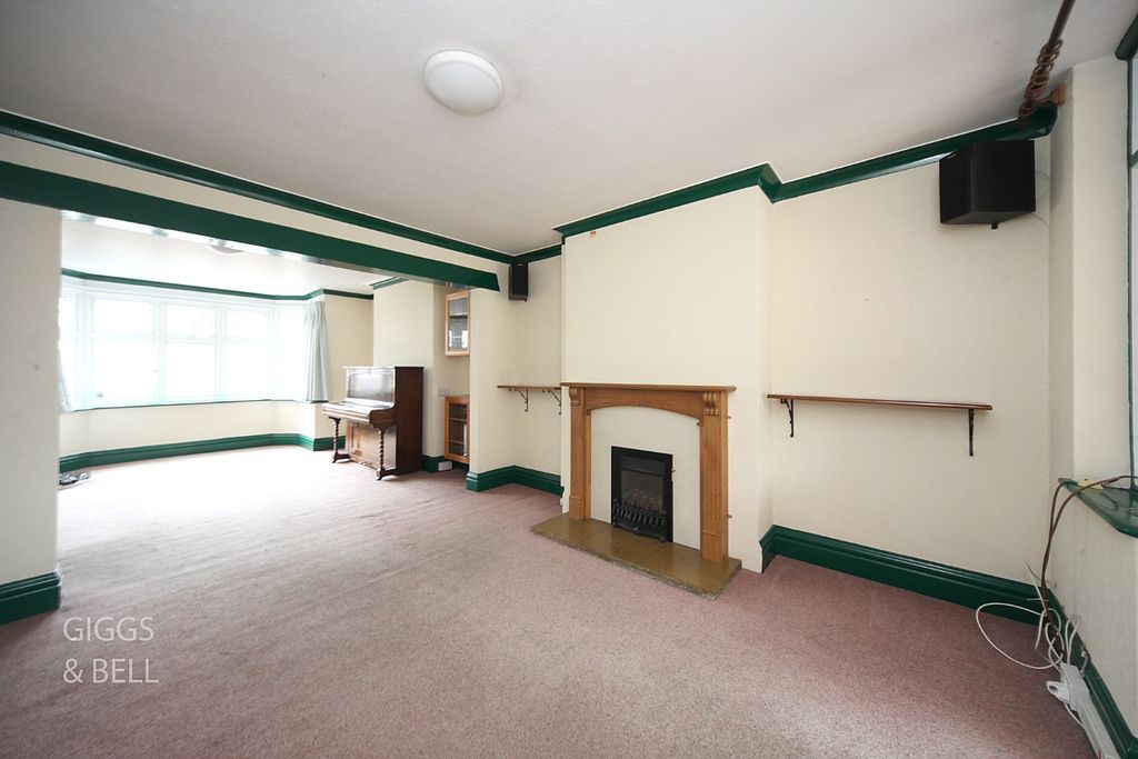 Property photo 2 of 22 5382472