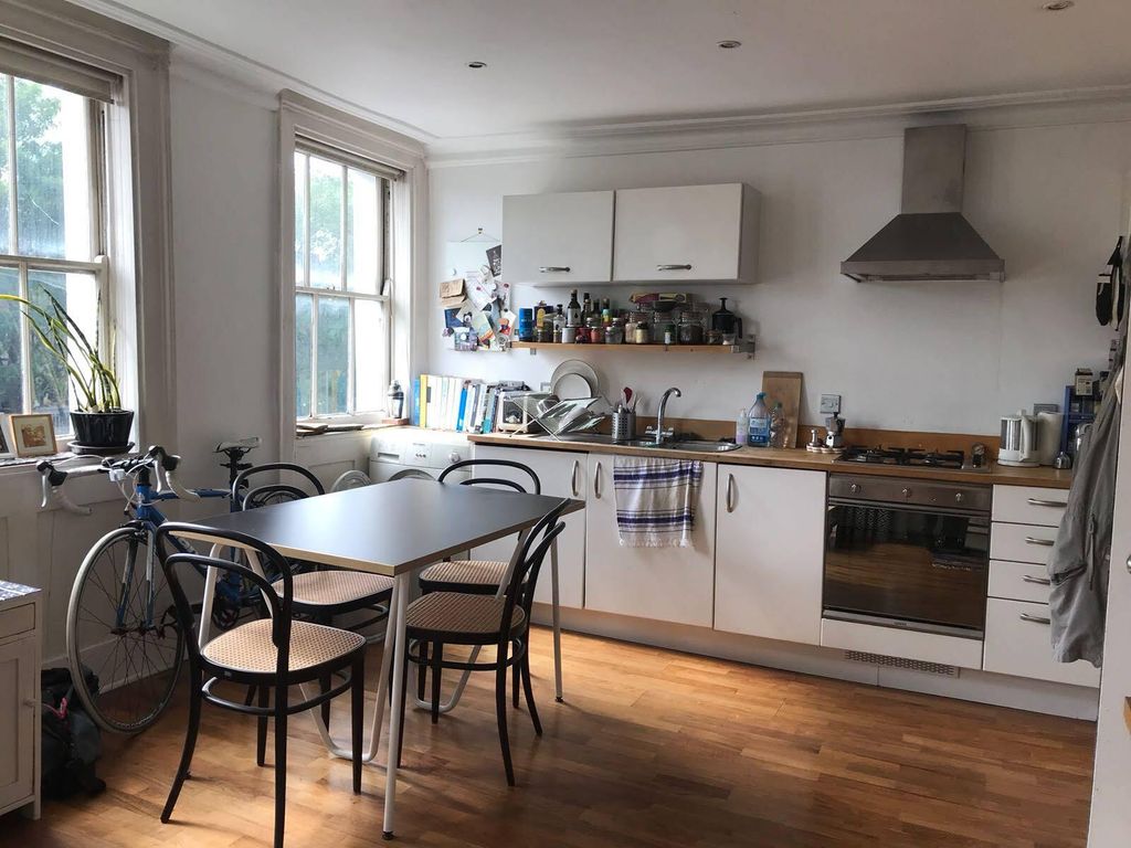 Property photo 1 of 10 Picture No. 02