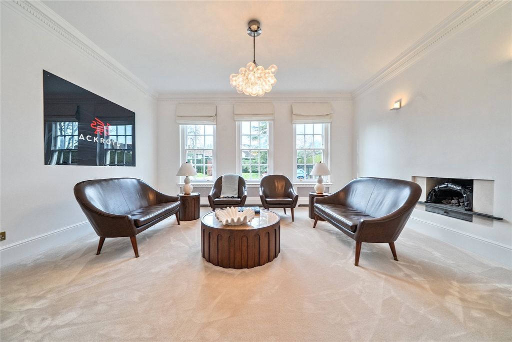 Property photo 3 of 76 Picture No. 94