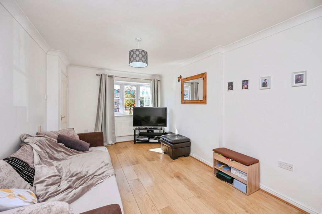 Property photo 2 of 15 Pbox-Img.Jpg