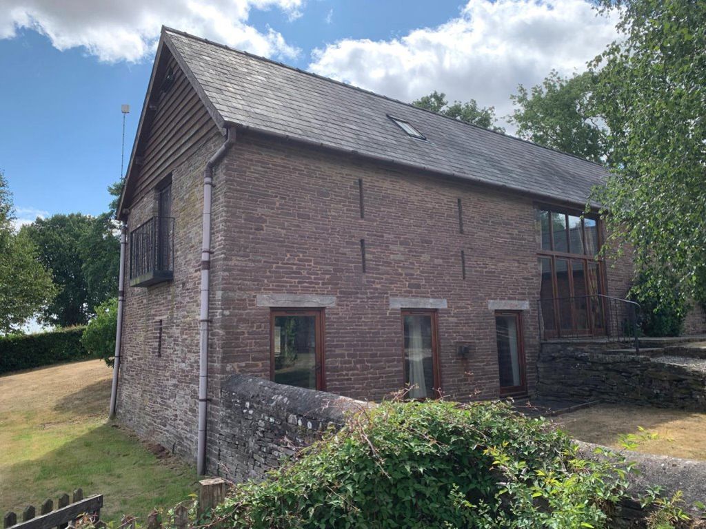 Property photo 2 of 11
