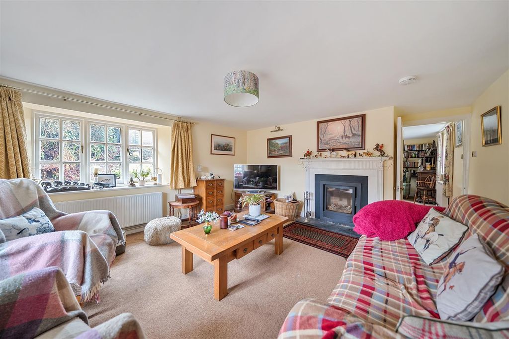 Property photo 3 of 17 1405217-19-697A25Dd61d1B-Arw-1.Jpg