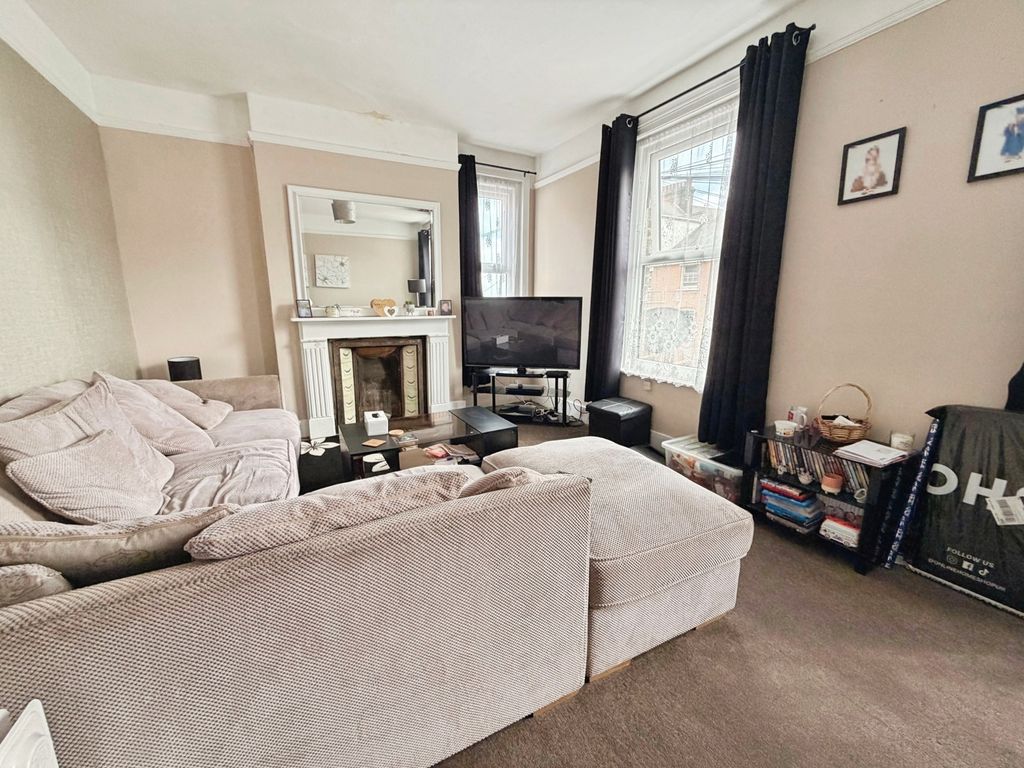 Property photo 2 of 8 Pbox-Img.Jpg