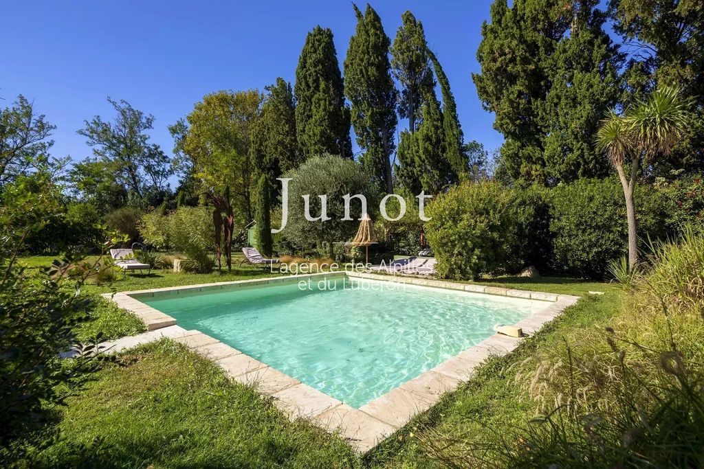 Property photo 1 of 19 Next To St Rémy De Provence - Farmhouse And Separate Apartment