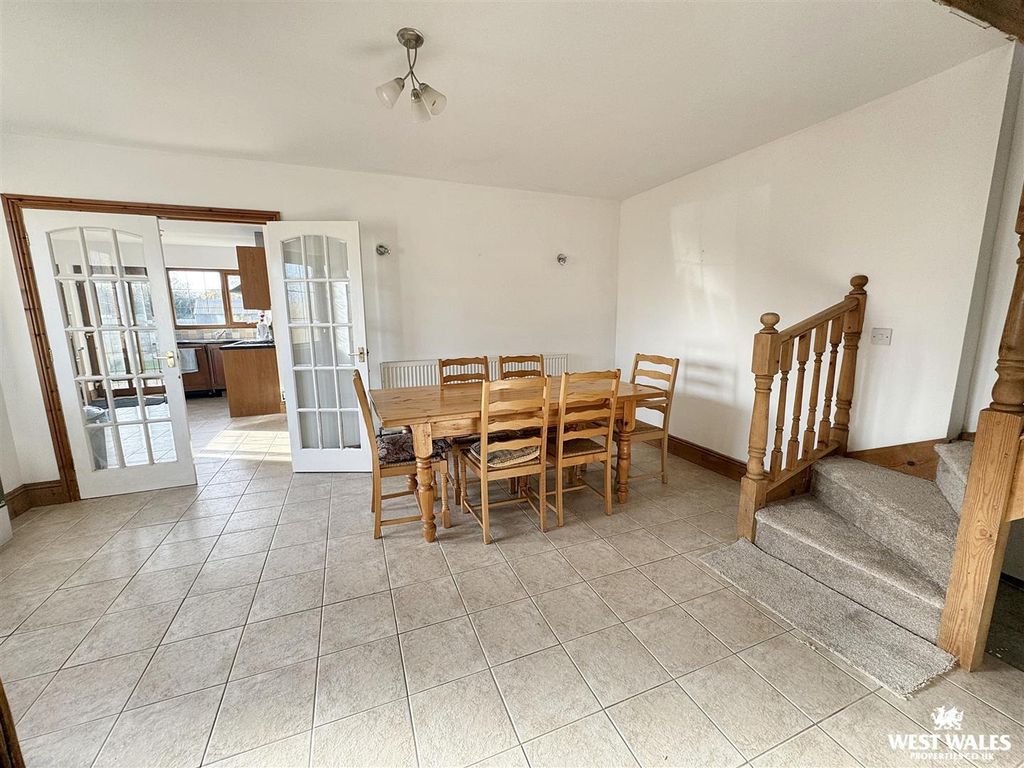 Property photo 3 of 23 Img_2861.Jpg