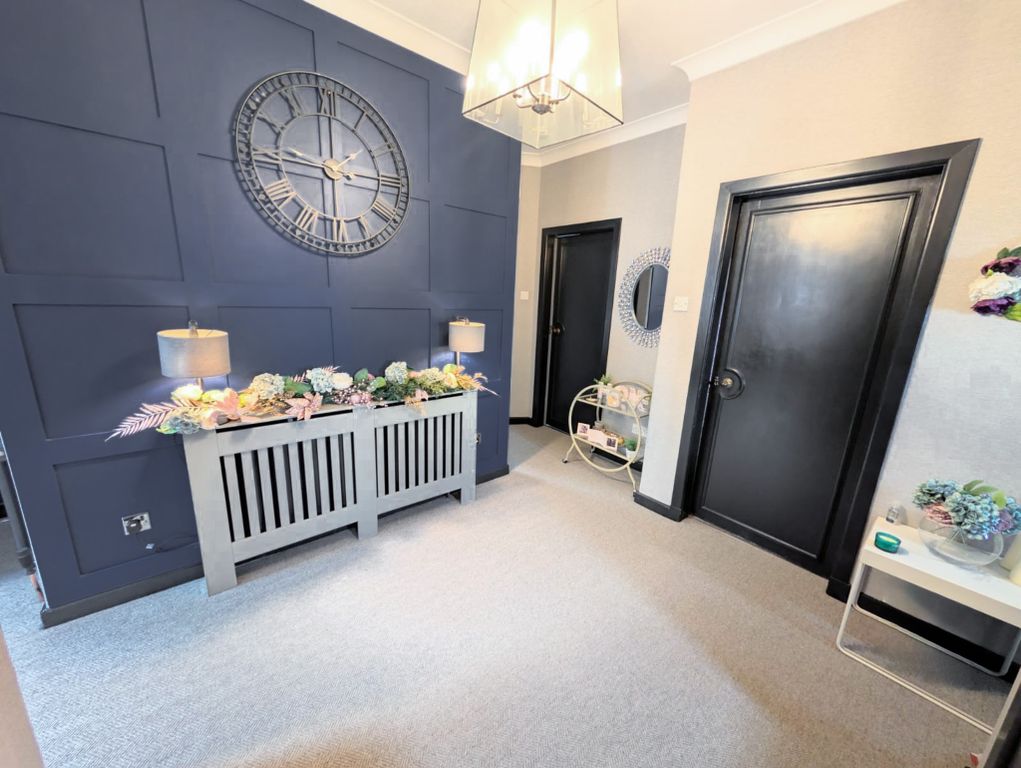 Property photo 3 of 33