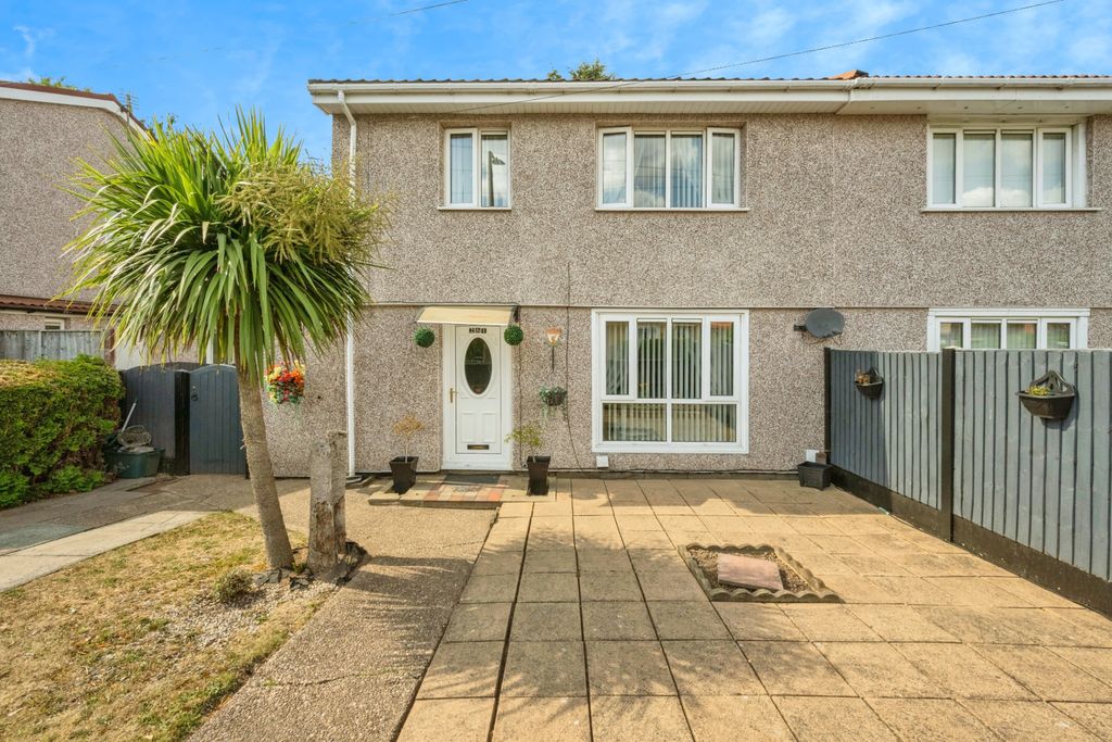 Property photo 1 of 15