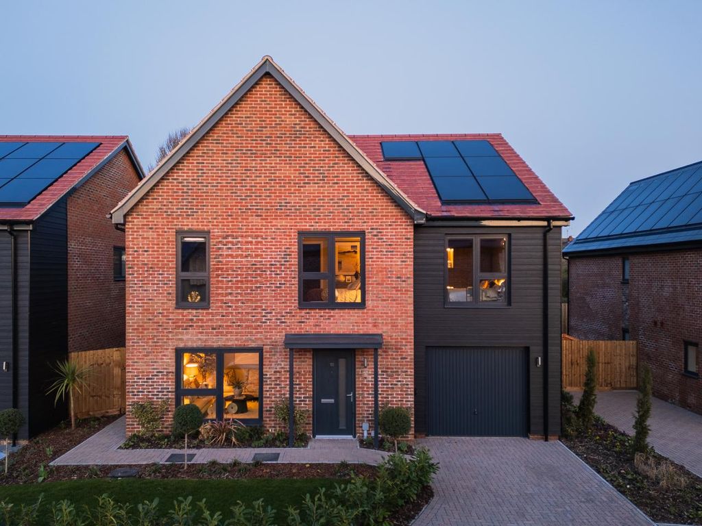 Property photo 1 of 15 The Shadwell, Number 44