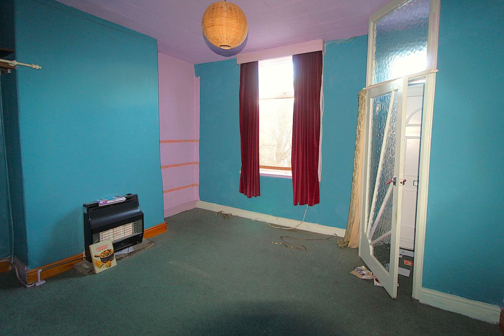 Property photo 2 of 6
