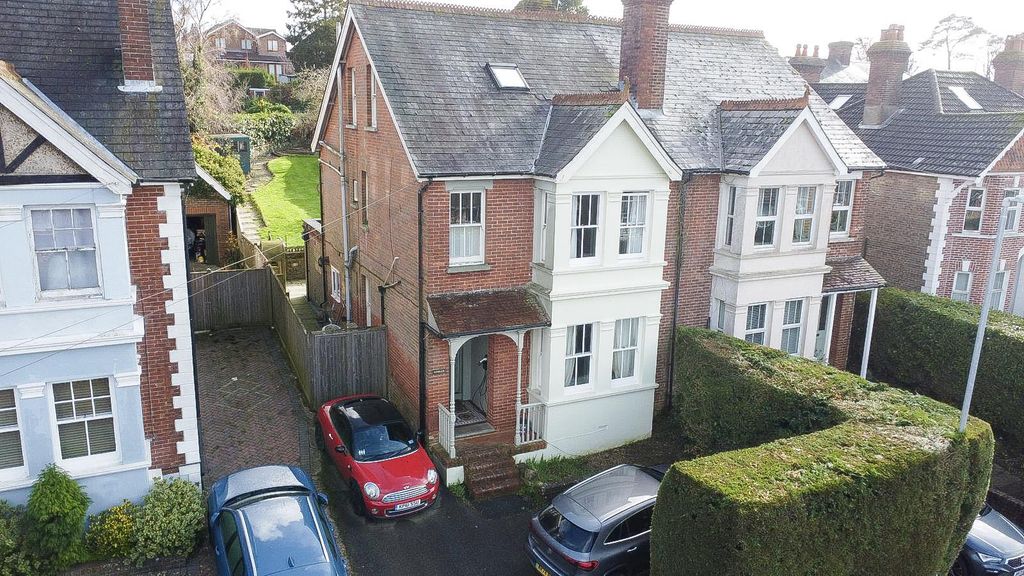 Property photo 1 of 37