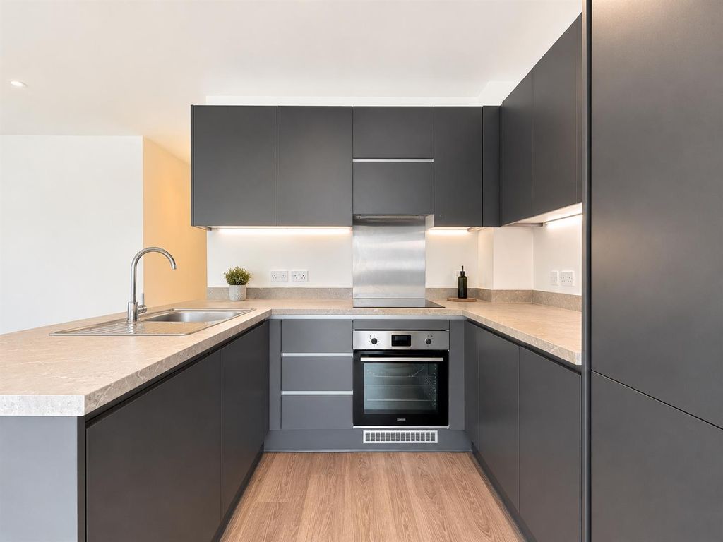 Property photo 1 of 6 Kitchen