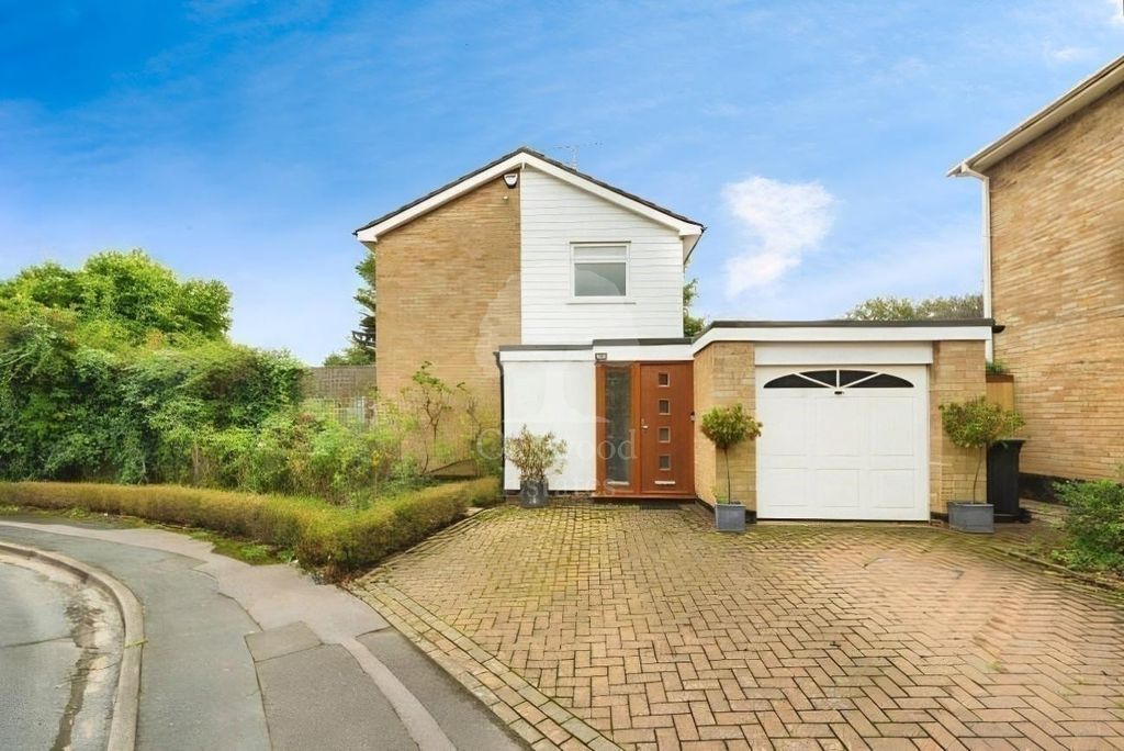 Property photo 1 of 1