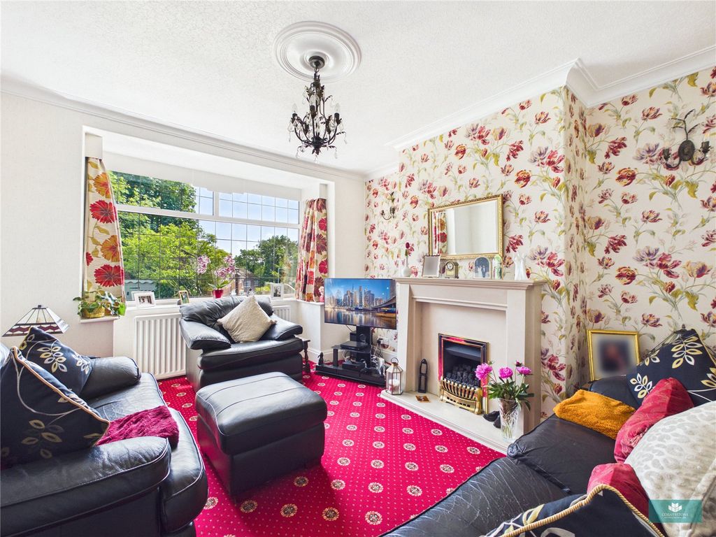 Property photo 2 of 41 Picture No. 02