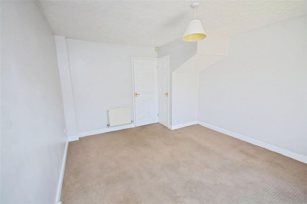 Property photo 2 of 8 F29c7Ac3-3.Jpg