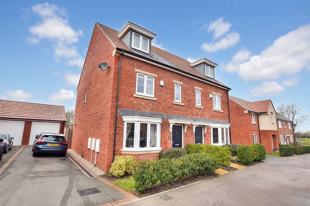 Property photo 1 of 24