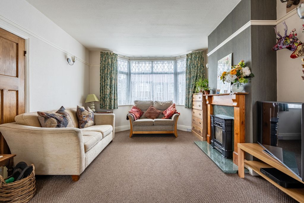 Property photo 1 of 18 1
