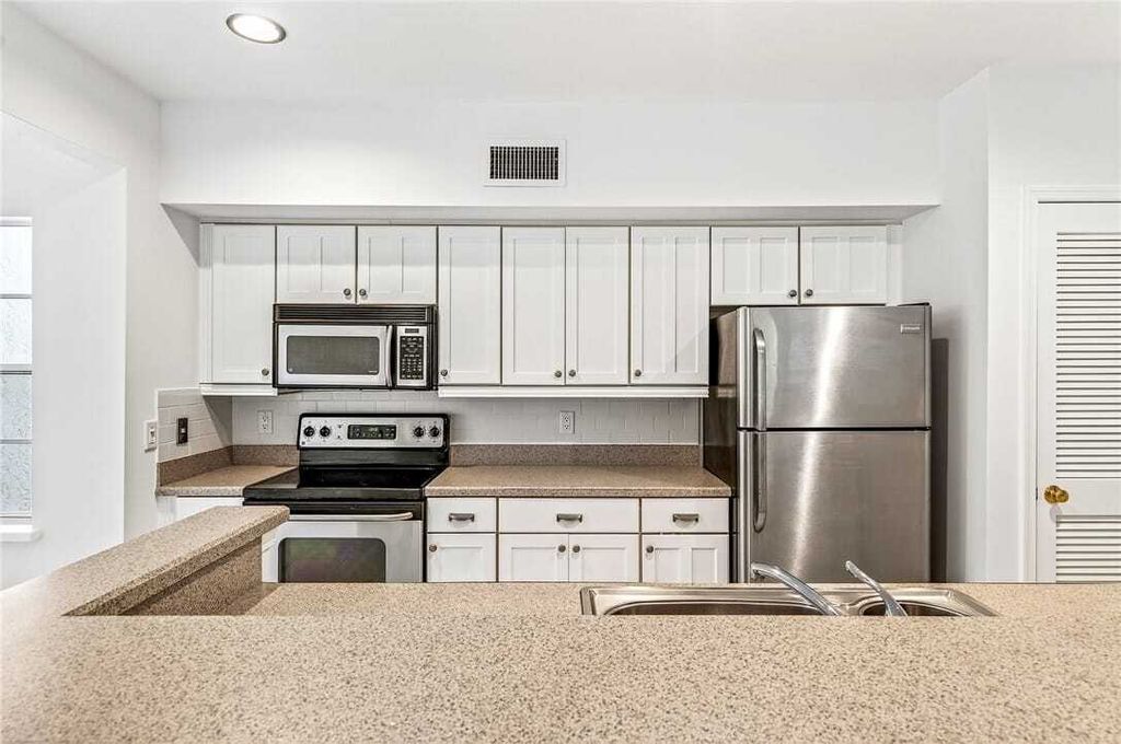 Property photo 3 of 29 <Alttext/>