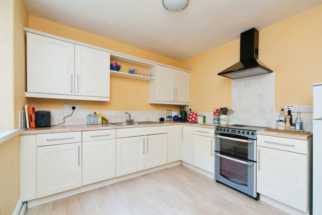 Property photo 2 of 16 Photography