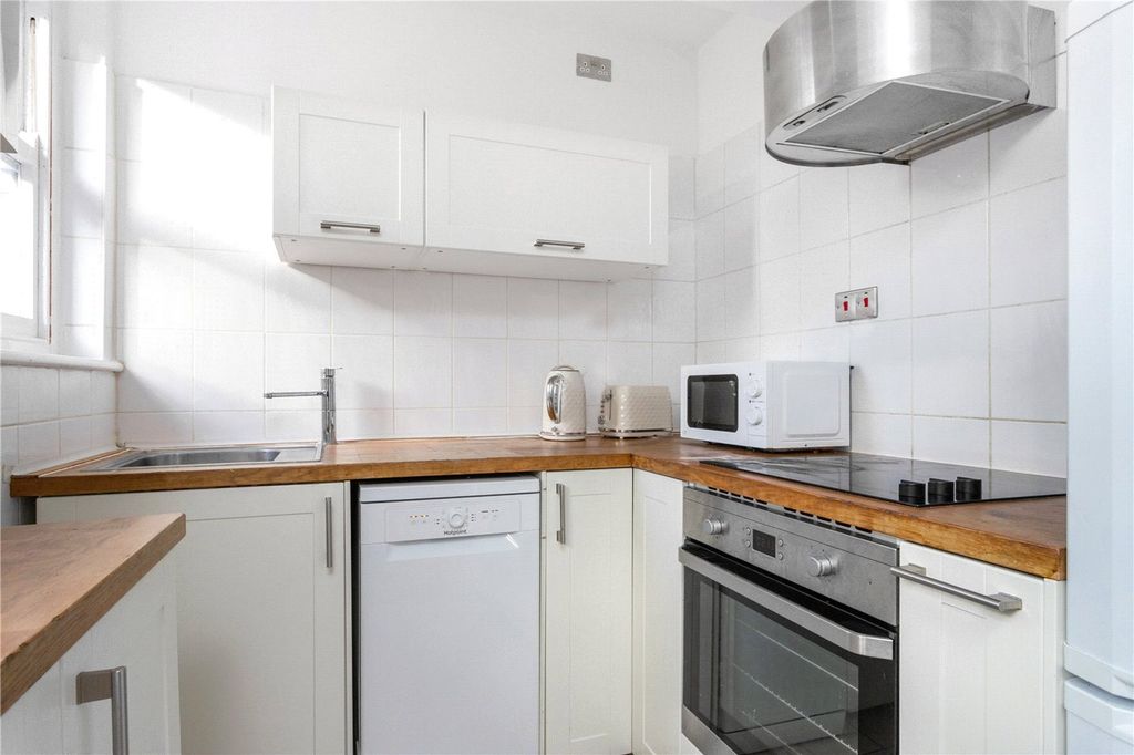 Property photo 3 of 9 Picture No. 04