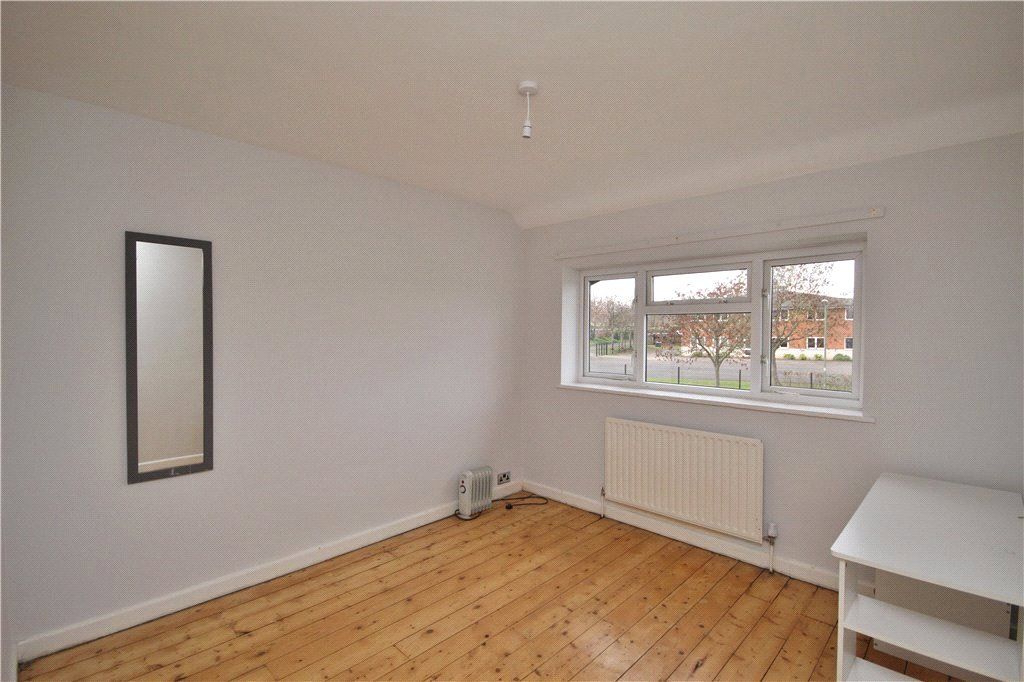 Property photo 1 of 10 Bedroom