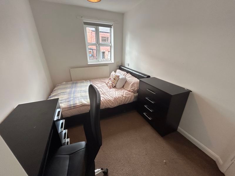 Property photo 1 of 8 Photo 2