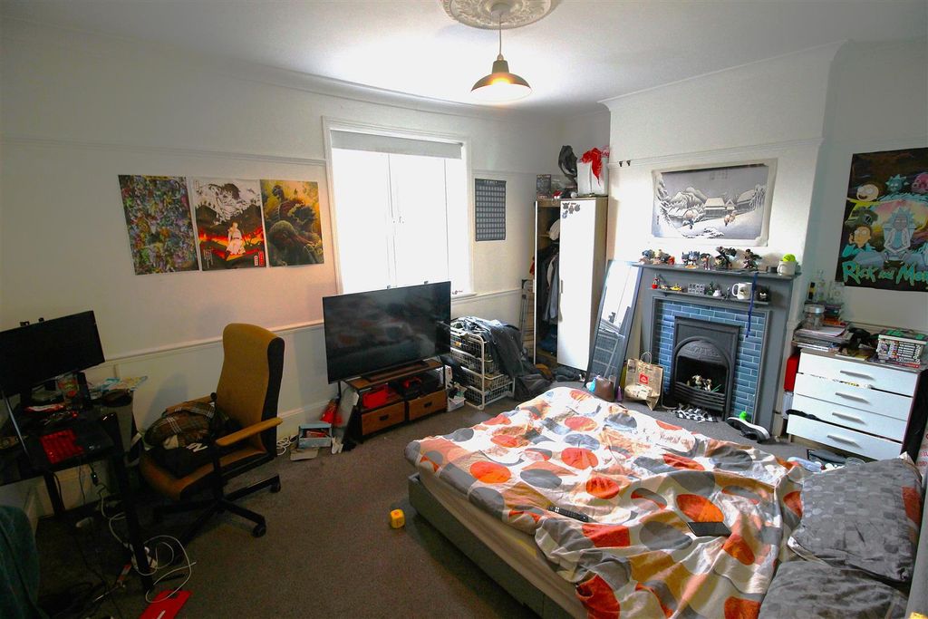 Property photo 2 of 12 Img_0827.Jpg