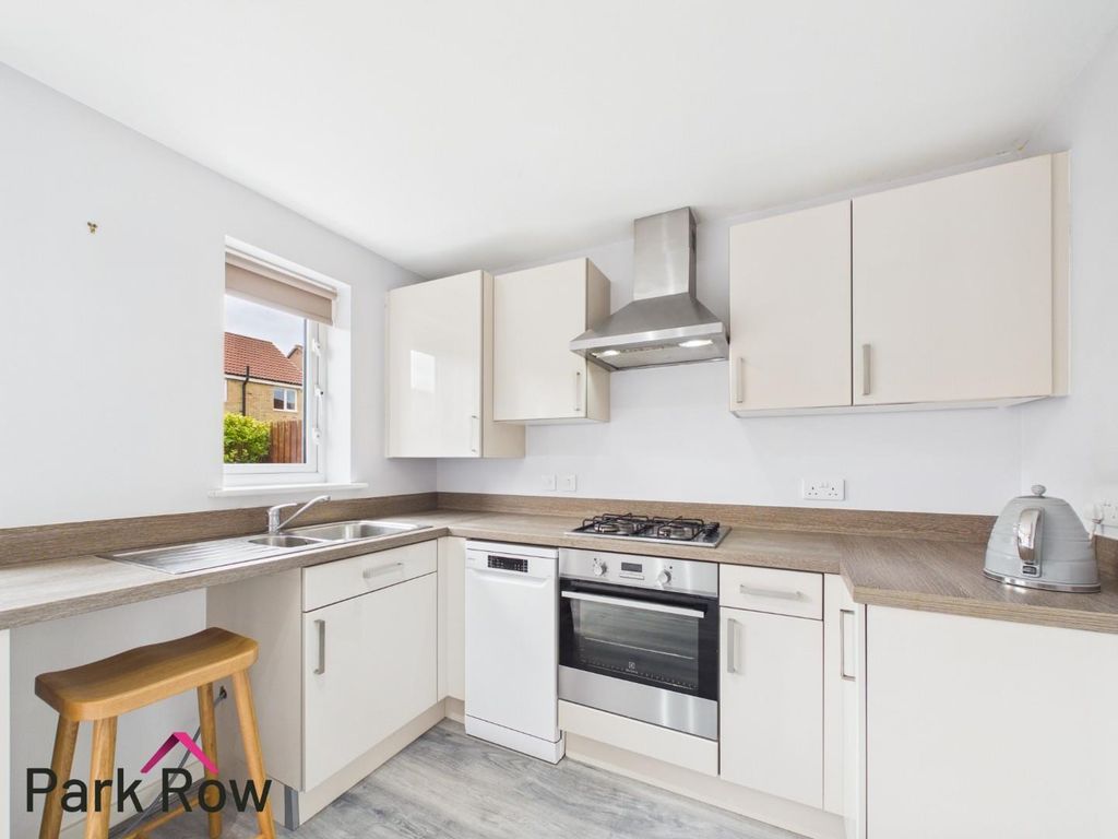 Property photo 2 of 15 Kitchen