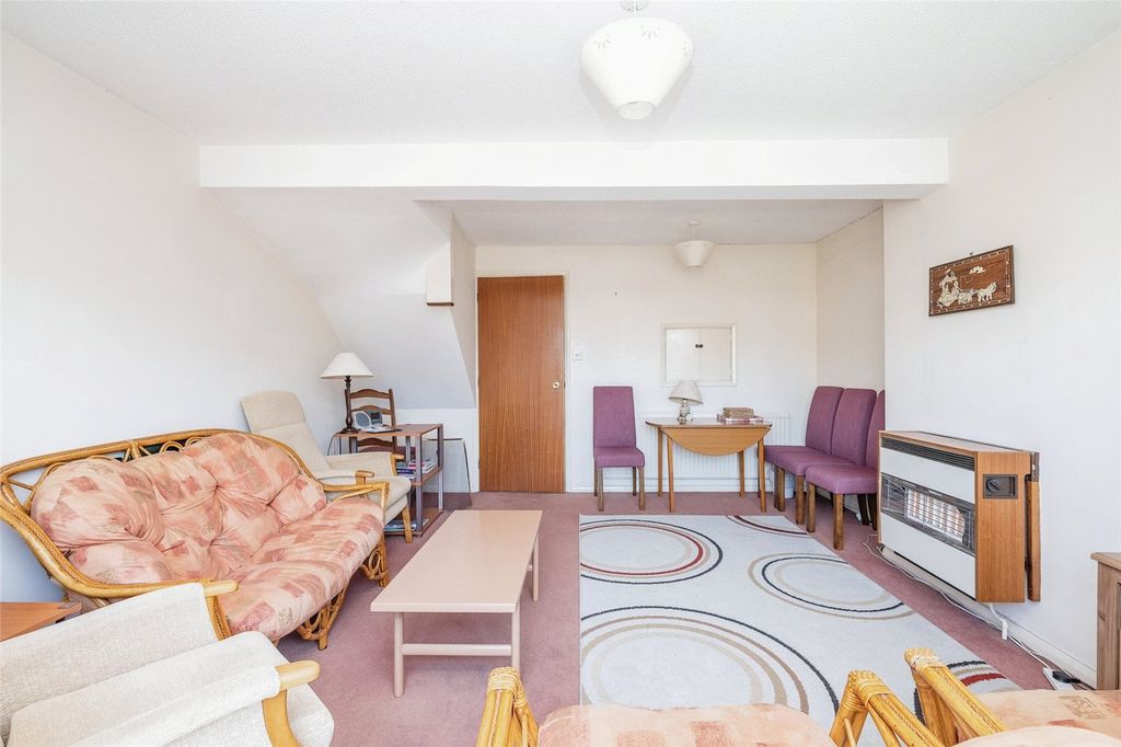 Property photo 3 of 15 Picture No. 04