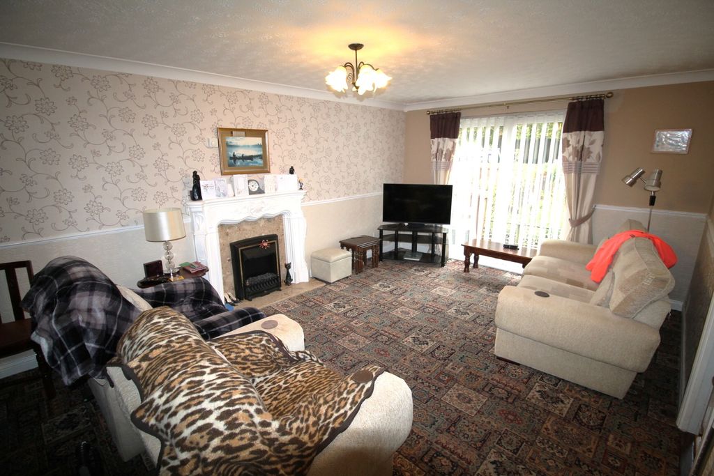 Property photo 2 of 14 Img_1053