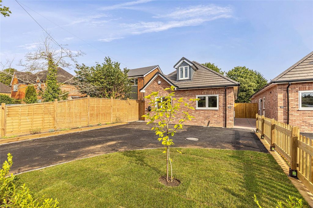 Property photo 1 of 36 Picture No. 22