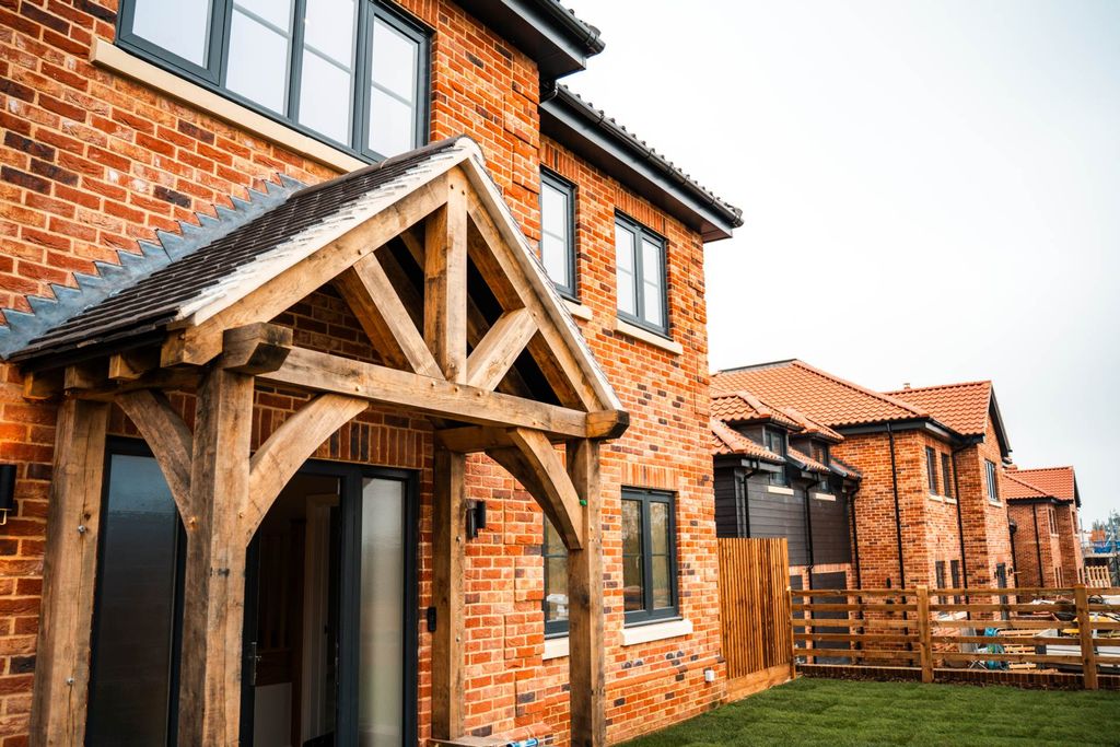 Property photo 2 of 9