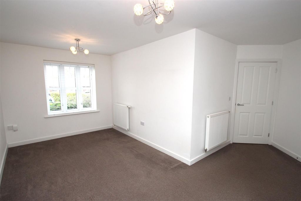 Property photo 2 of 15 Img_9826.Jpg