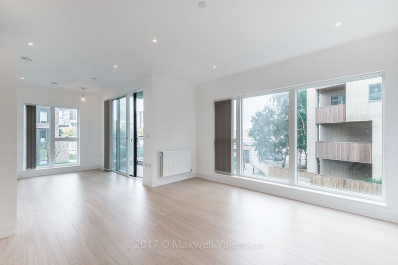 Property photo 1 of 14 Photo 8