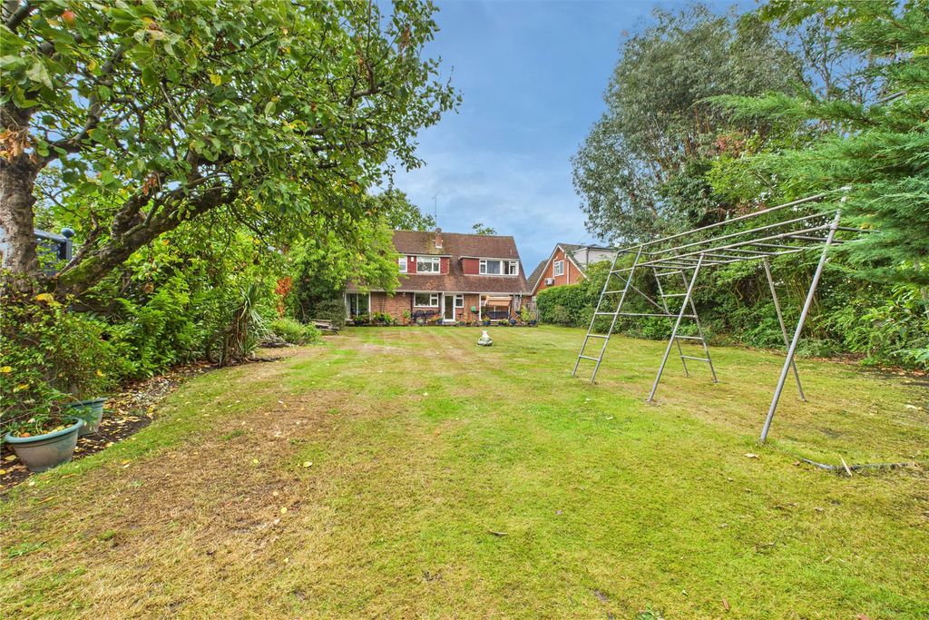 Property photo 2 of 16 Picture No. 19