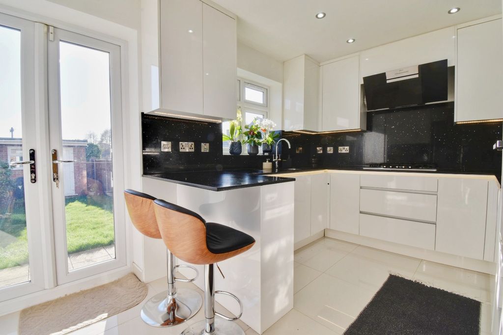 Property photo 2 of 10 Picture No. 07