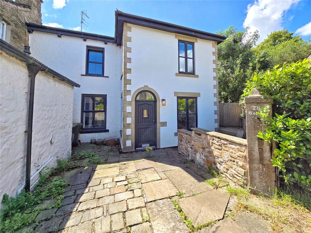 Property photo 1 of 21 Period Cottage