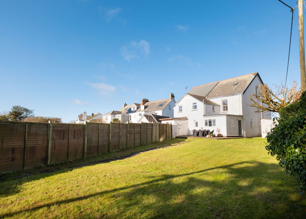 Property photo 1 of 17 Musters