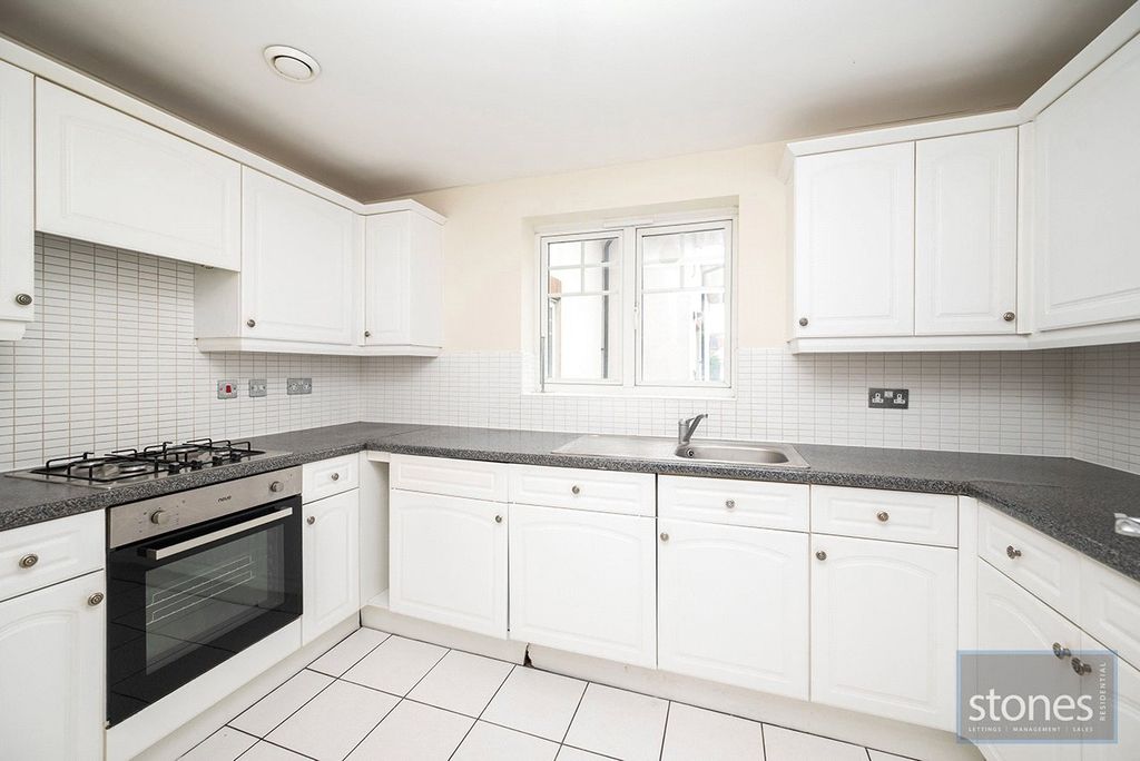 Property photo 2 of 13 Picture No. 17