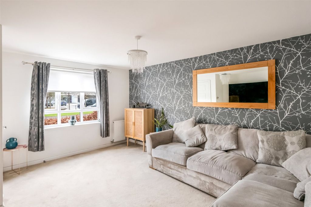 Property photo 2 of 26 Picture No. 08