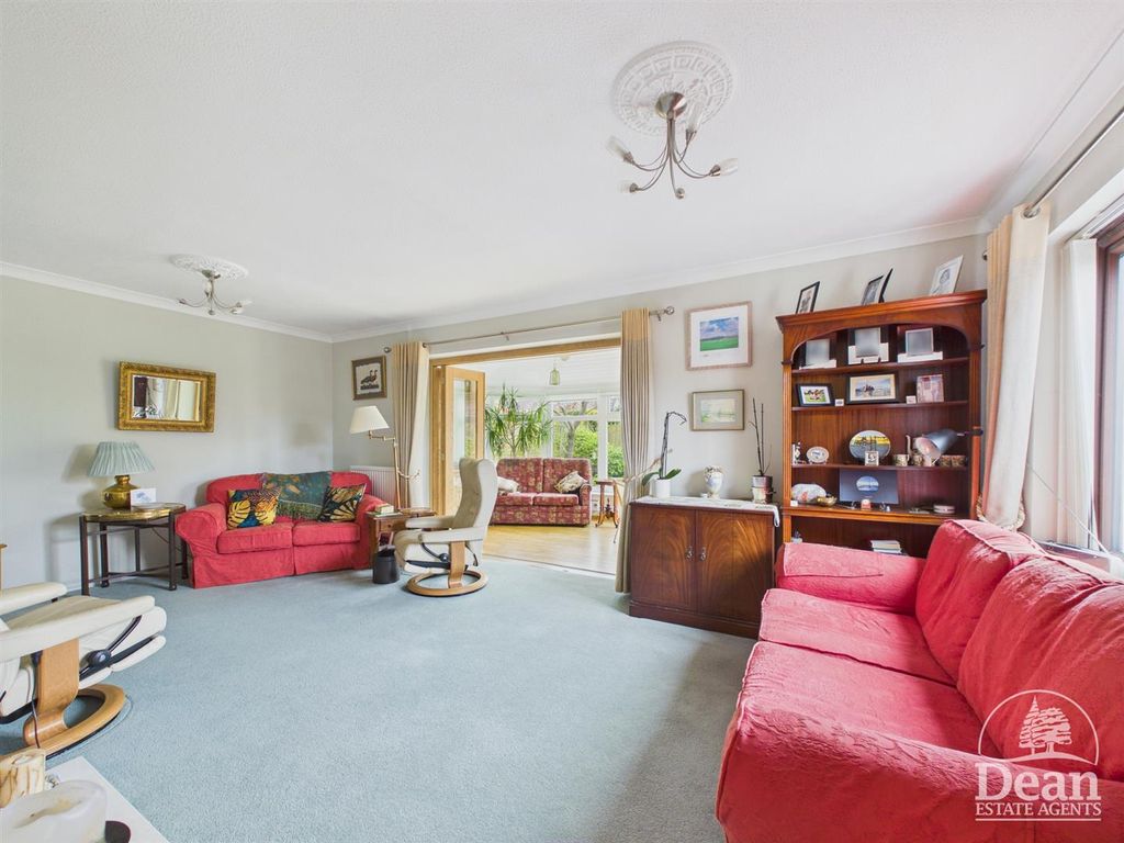 Property photo 3 of 26