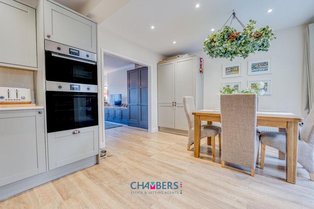 Property photo 3 of 45 Kitchen Diner