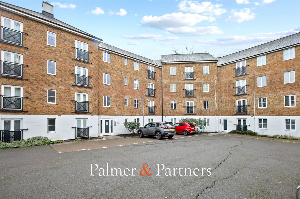 Property photo 1 of 7 Picture No. 10